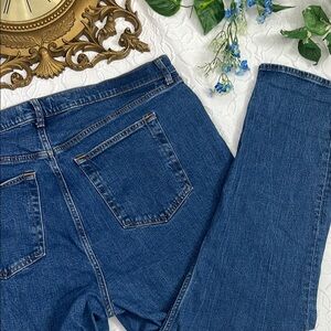 Abercrombie & Fitch 90s Slim Straight Ultra High Rise